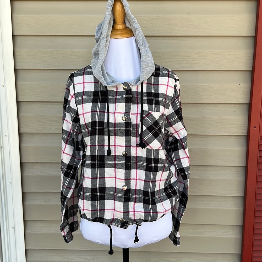 COPY - No Boundaries juniors plaid flannel hooded shirt  $5/25